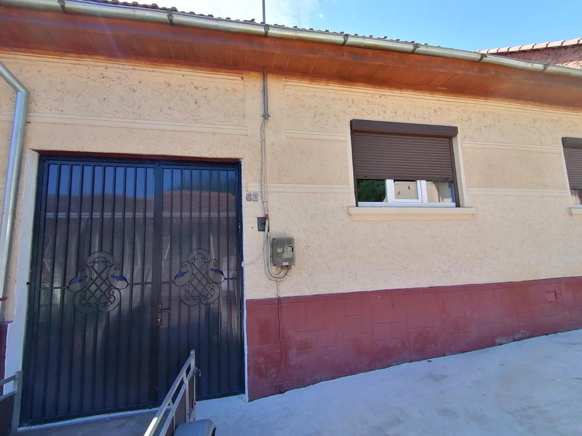 La Casuta Villa Dubova Bagian luar foto