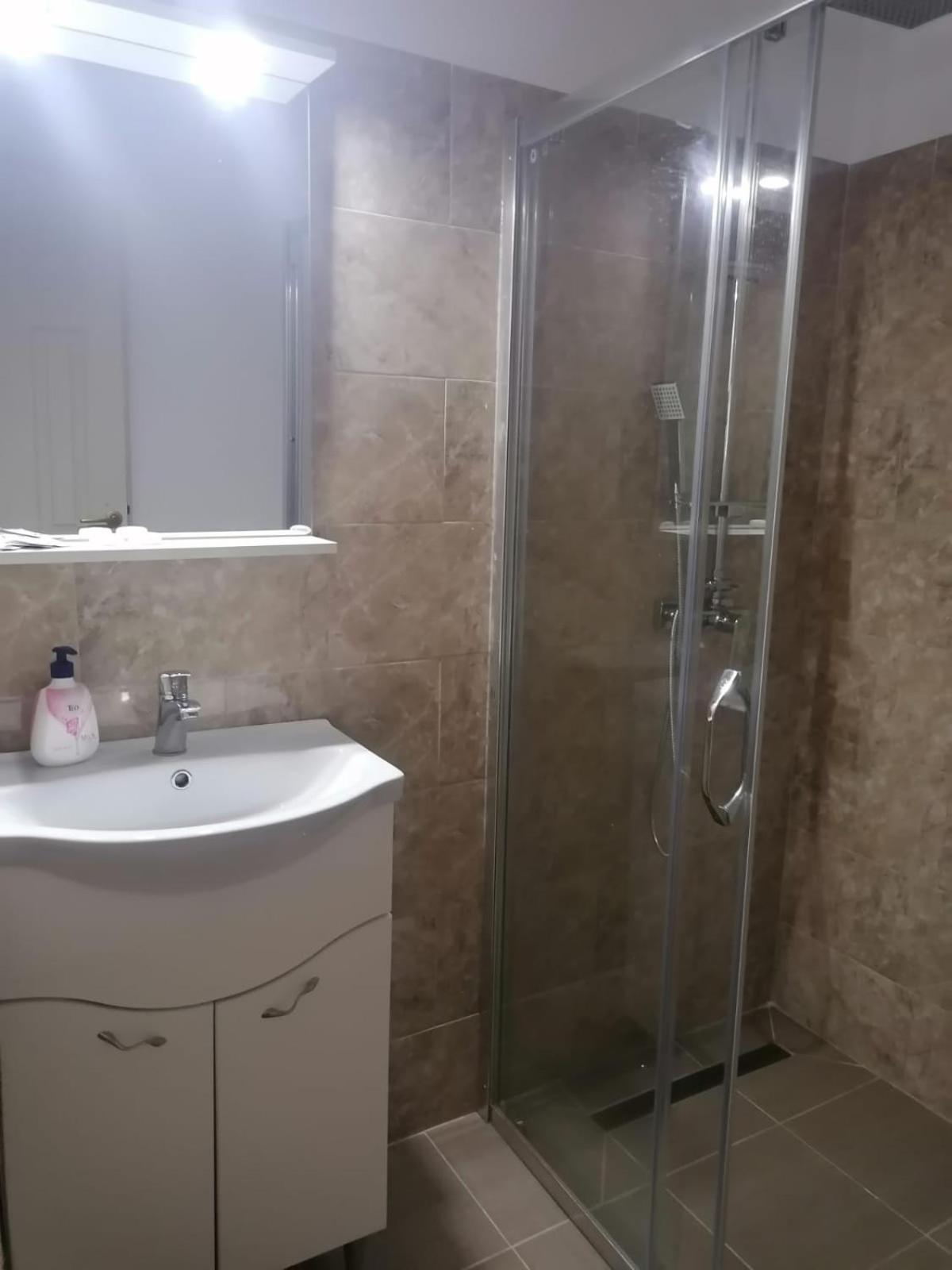 La Casuta Villa Dubova Bagian luar foto