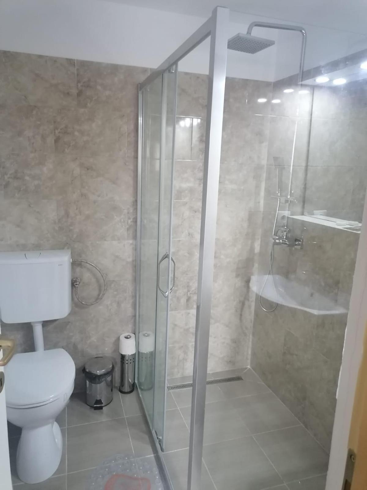 La Casuta Villa Dubova Bagian luar foto